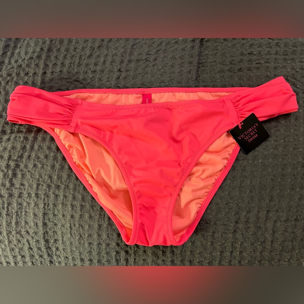 Victoria’s Secret bikini bottom size M
